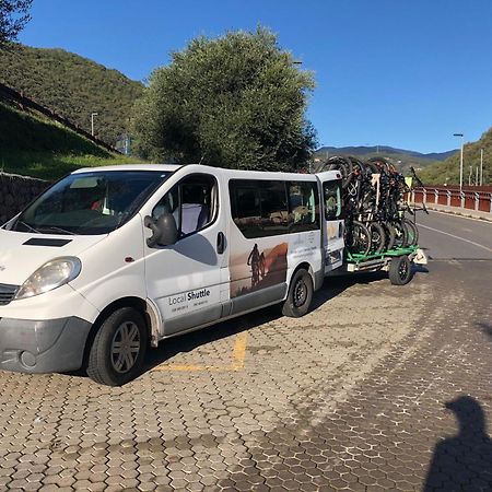 Albergo Aduepassi & Servizio Bike Shuttle Finale Ligure Eksteriør billede