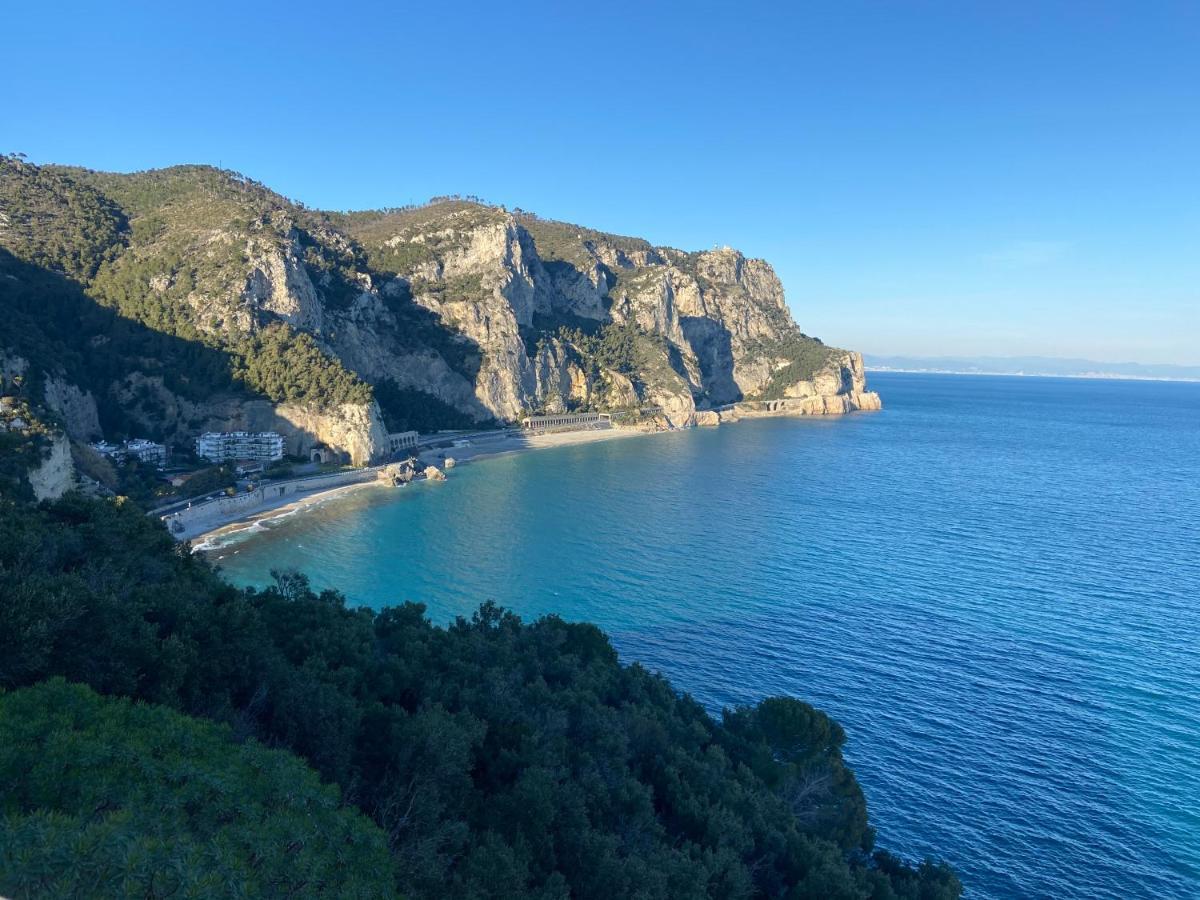Albergo Aduepassi & Servizio Bike Shuttle Finale Ligure Eksteriør billede