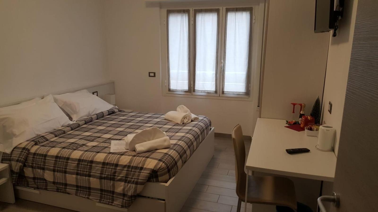 Albergo Aduepassi & Servizio Bike Shuttle Finale Ligure Eksteriør billede